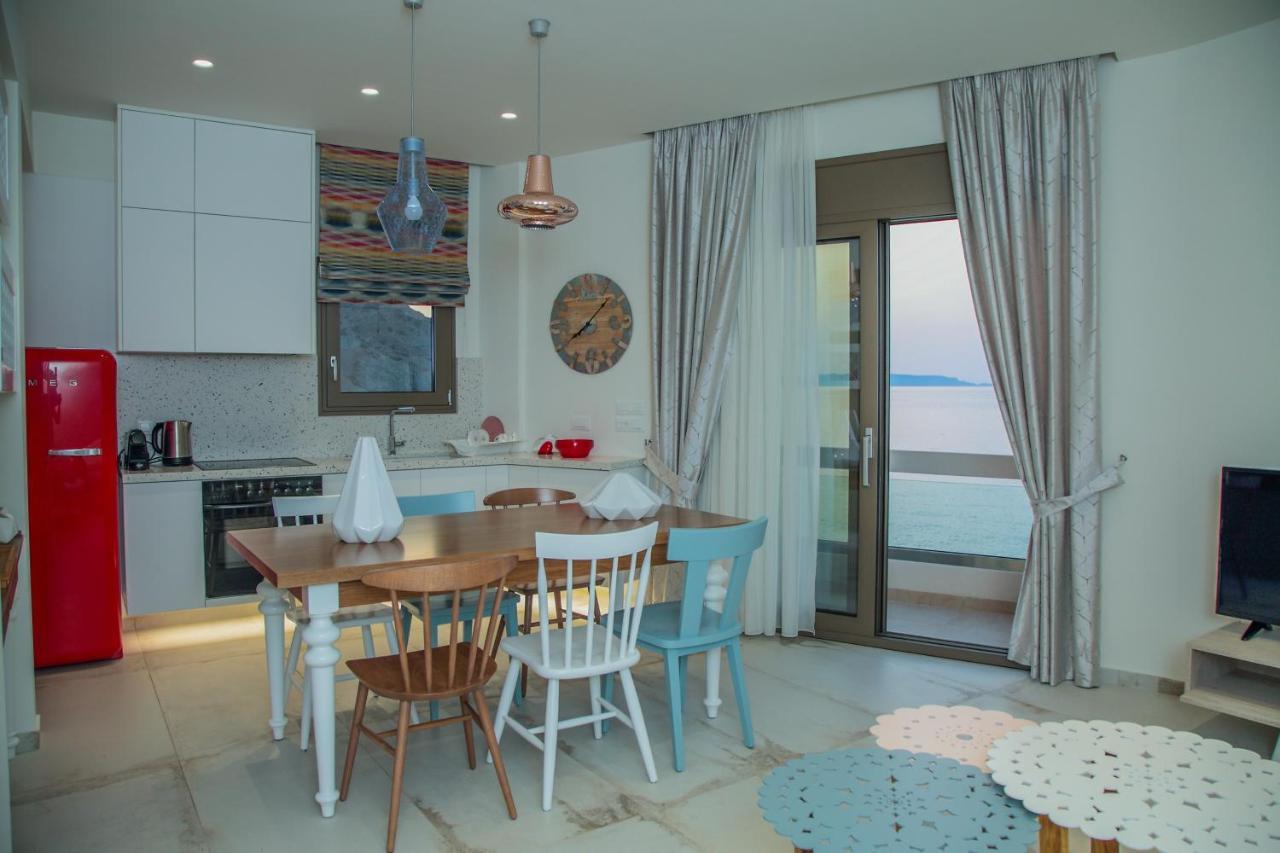 Almyra Seaside House Мохлос Экстерьер фото
