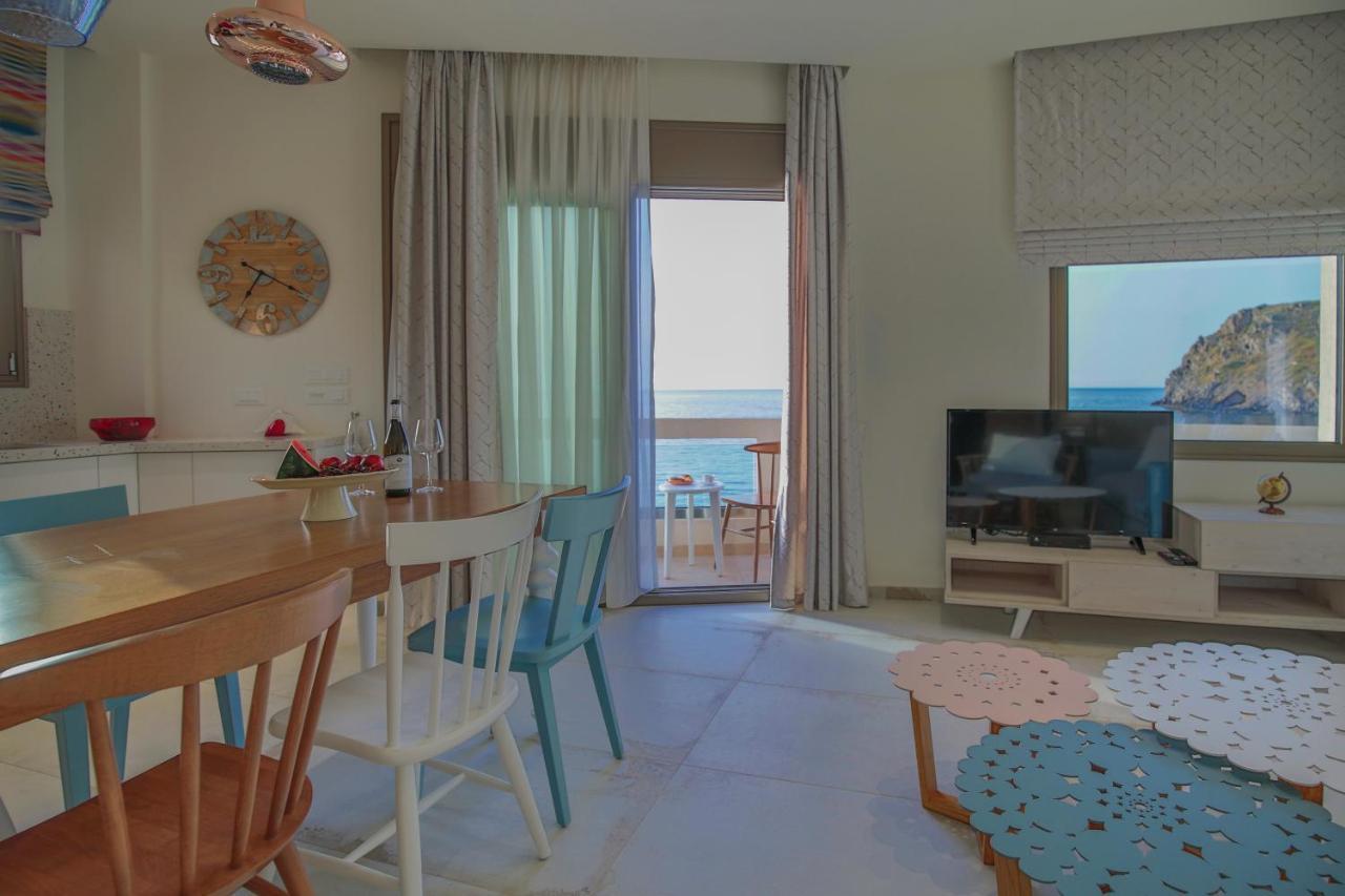 Almyra Seaside House Мохлос Экстерьер фото